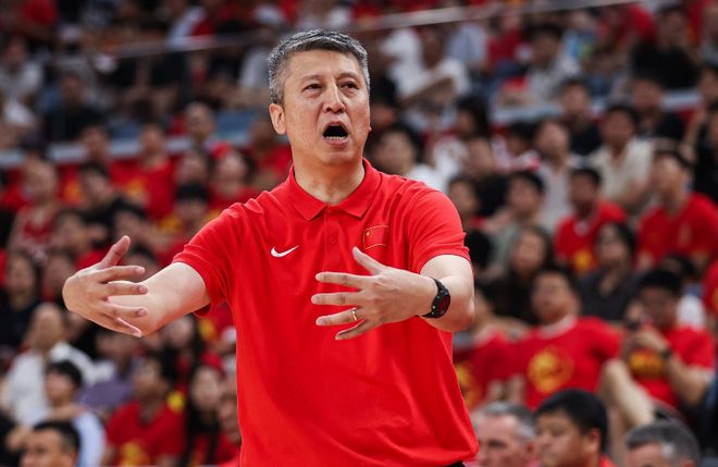 诺伊尔:如果我看不到再次夺冠的可能性,我就不会坐在这里了