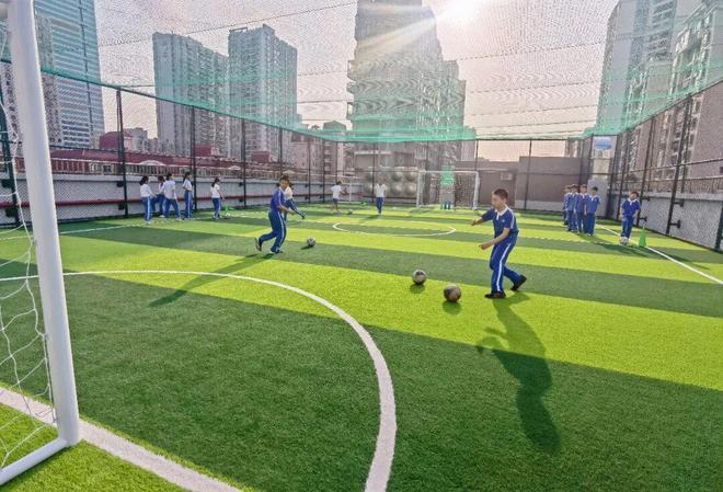 想绕开中国？越南野心越来越大，黎明兴放话：这场硬仗必须赢
