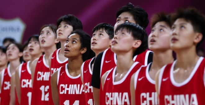 不少伊朗人开始对中国不满,认为中方一个举动,毁了德黑兰的大计