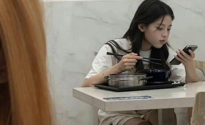 斯基拉：格里马尔多想转投西甲，马竞已经开出3+1合同
